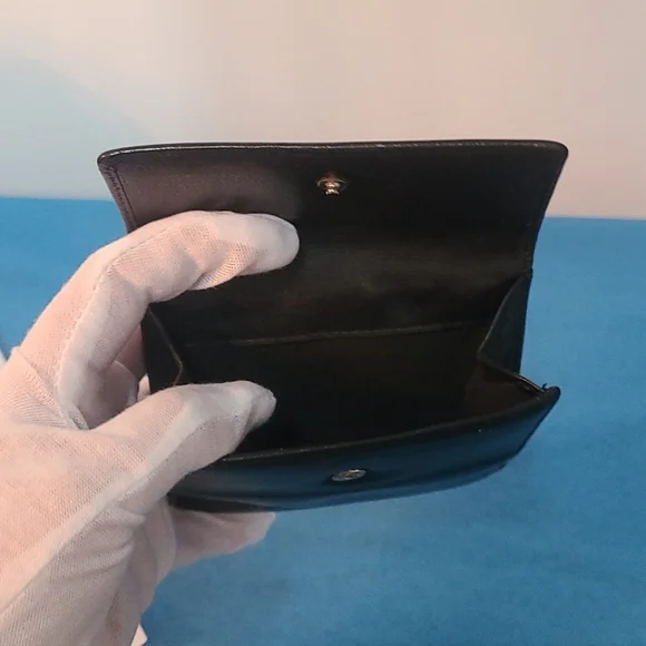 Chanel Sweater Embossed Compact Wallet - Picture 12 of 16